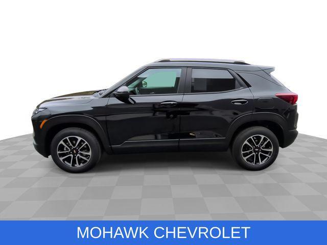 used 2025 Chevrolet TrailBlazer car, priced at $23,925