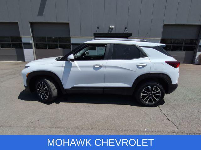 used 2025 Chevrolet TrailBlazer car, priced at $26,175