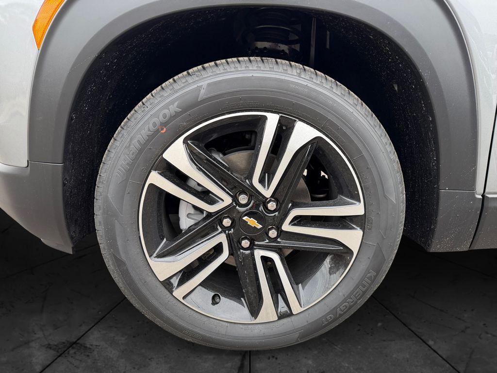 new 2026 Chevrolet TrailBlazer car, priced at $27,935