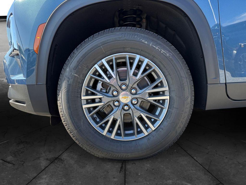 new 2026 Chevrolet Traverse car, priced at $39,496