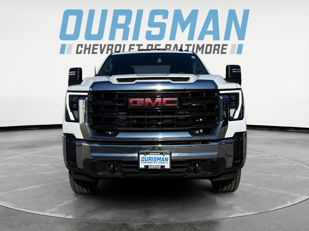 used 2024 GMC Sierra 2500 car, priced at $39,000