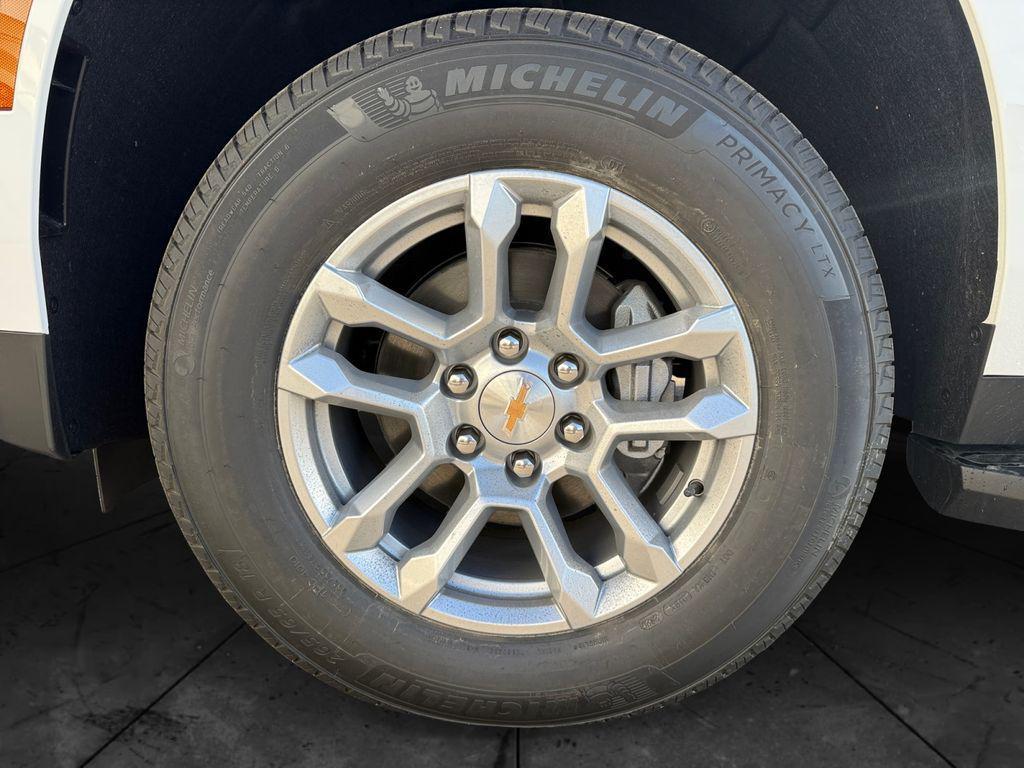 new 2026 Chevrolet Suburban car, priced at $68,345