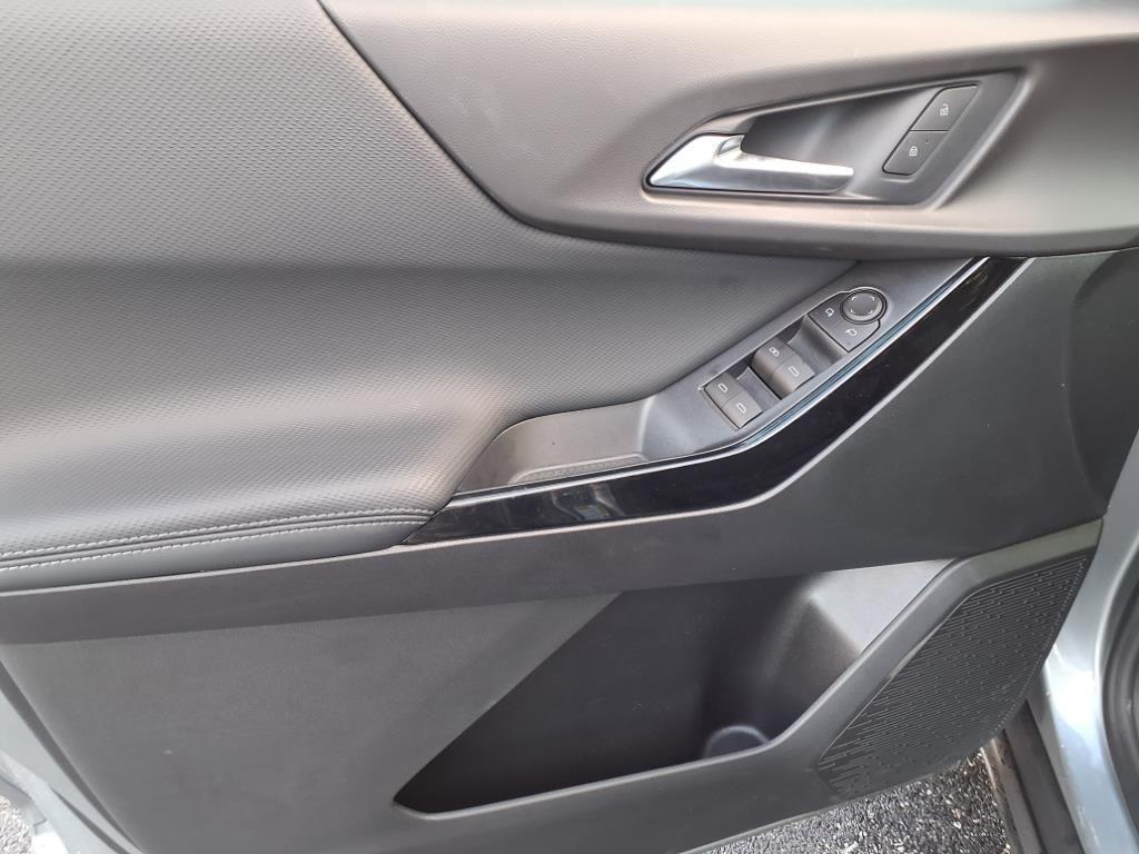 new 2026 Chevrolet Equinox car, priced at $27,800