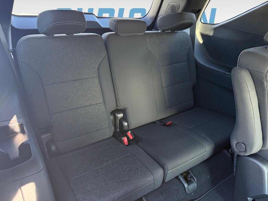 new 2026 Chevrolet Traverse car, priced at $38,465