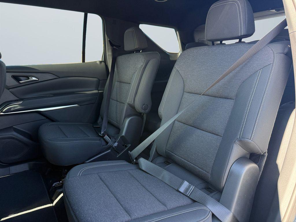 new 2026 Chevrolet Traverse car, priced at $38,465