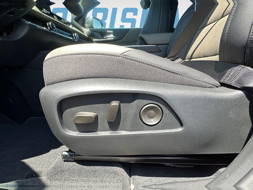 new 2026 Chevrolet Equinox car, priced at $34,638