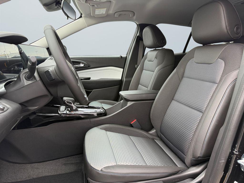 new 2026 Chevrolet Trax car, priced at $23,785