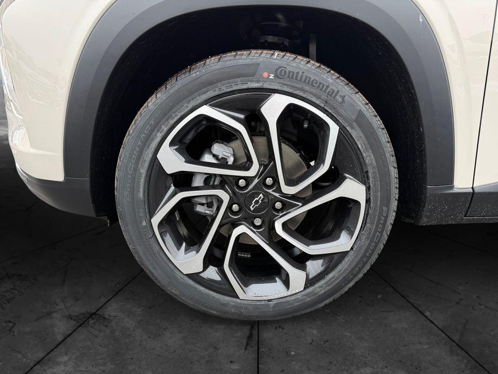 new 2026 Chevrolet Trax car, priced at $25,090