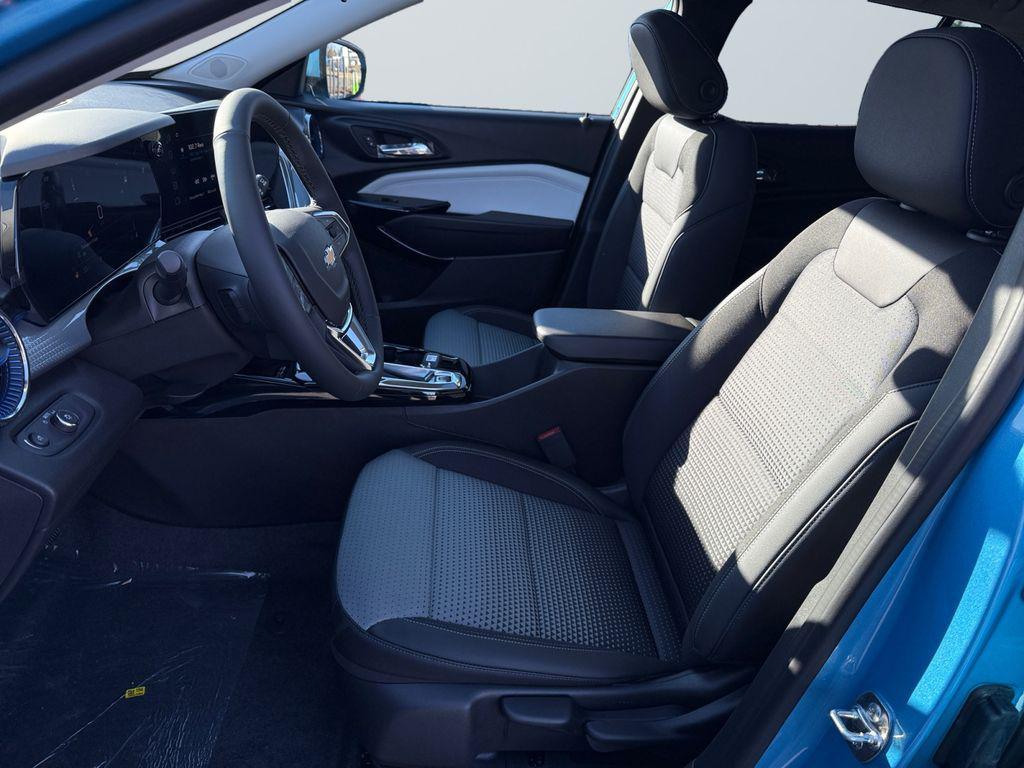 new 2026 Chevrolet Trax car, priced at $25,925