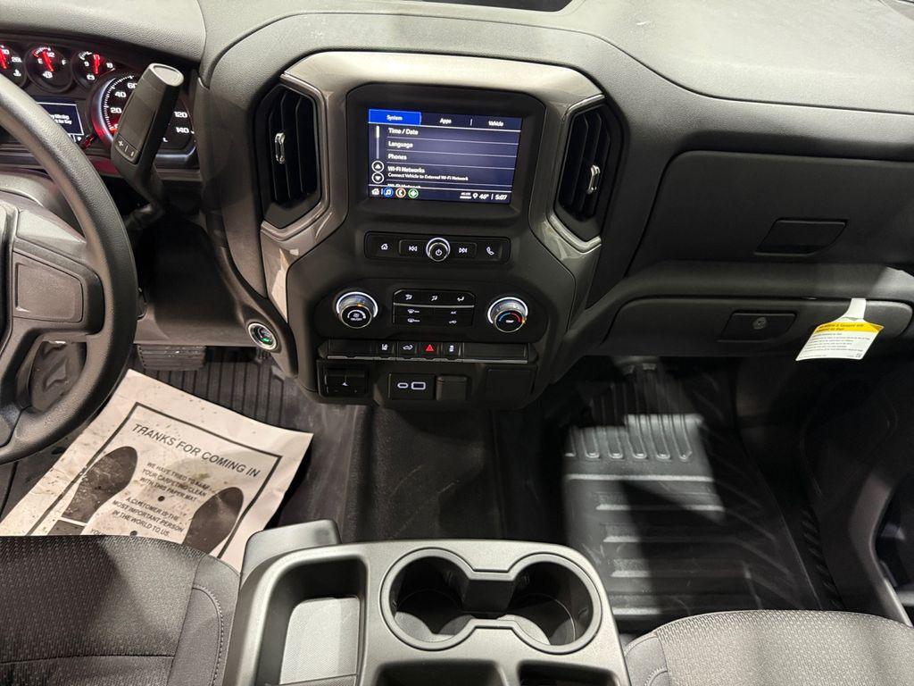 new 2025 Chevrolet Silverado 2500 car, priced at $44,668