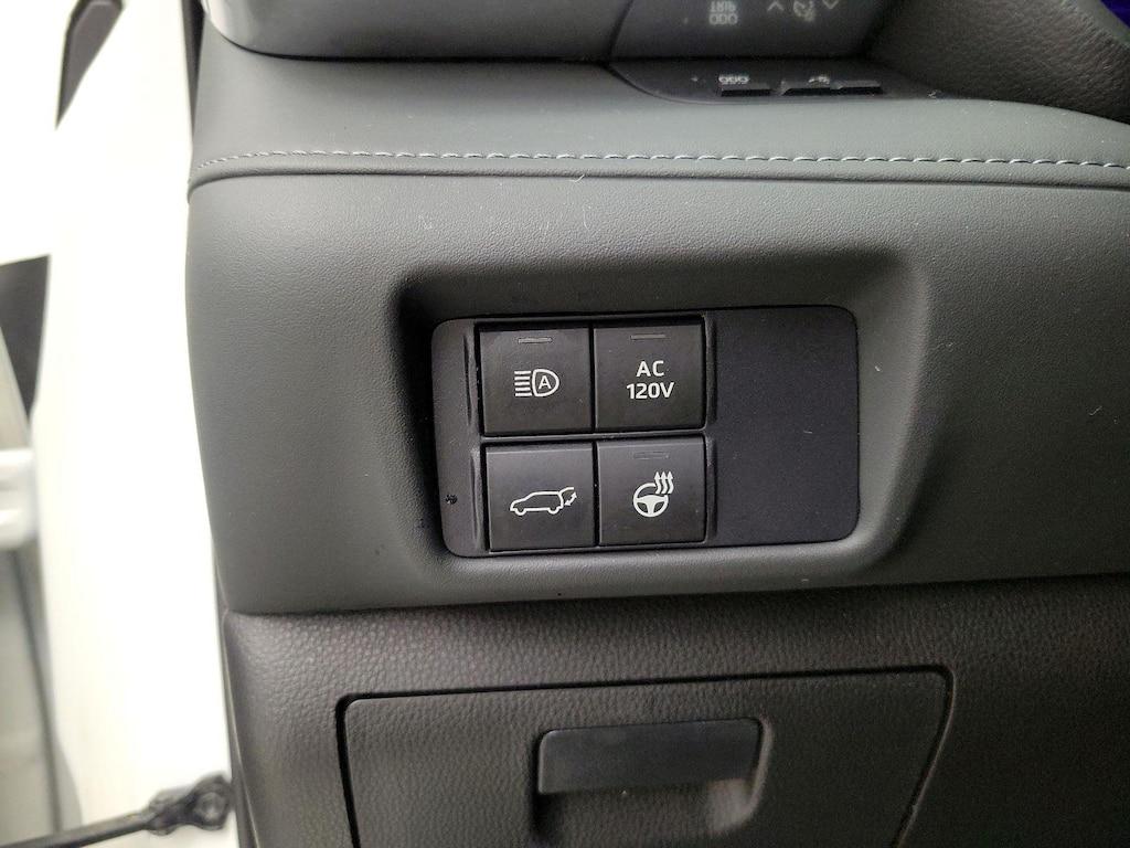 used 2021 Toyota Highlander Hybrid car, priced at $37,998