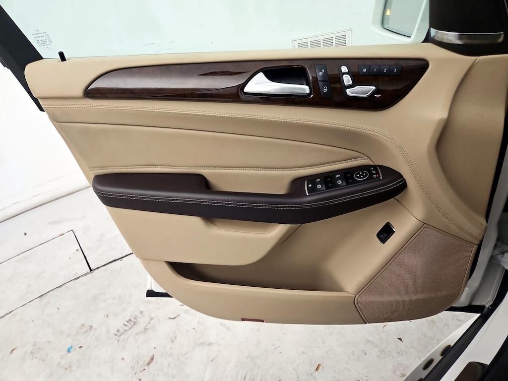 used 2017 Mercedes-Benz GLE 400 car, priced at $22,998