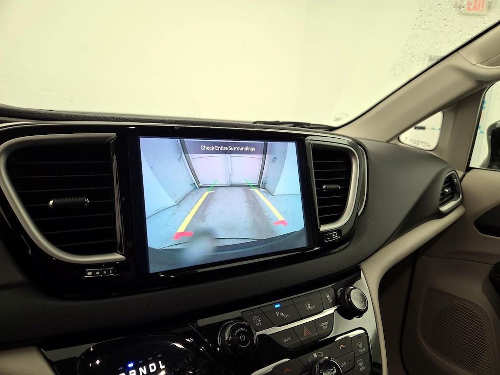 used 2024 Chrysler Pacifica car, priced at $29,998