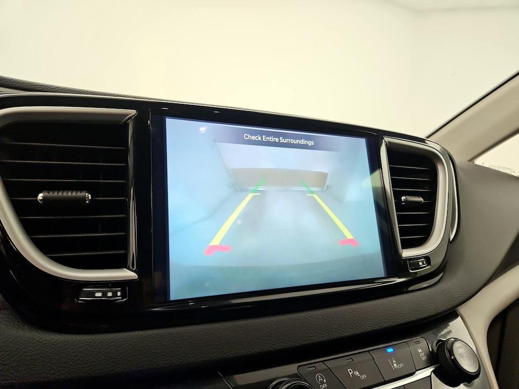 used 2024 Chrysler Pacifica car, priced at $32,998