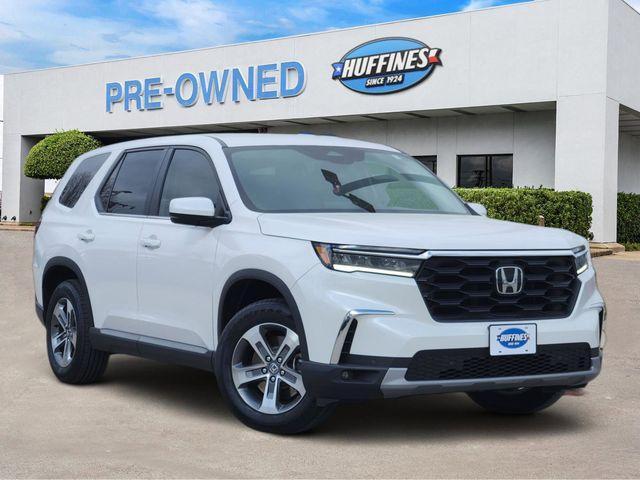 used 2025 Honda Pilot car, priced at $38,991