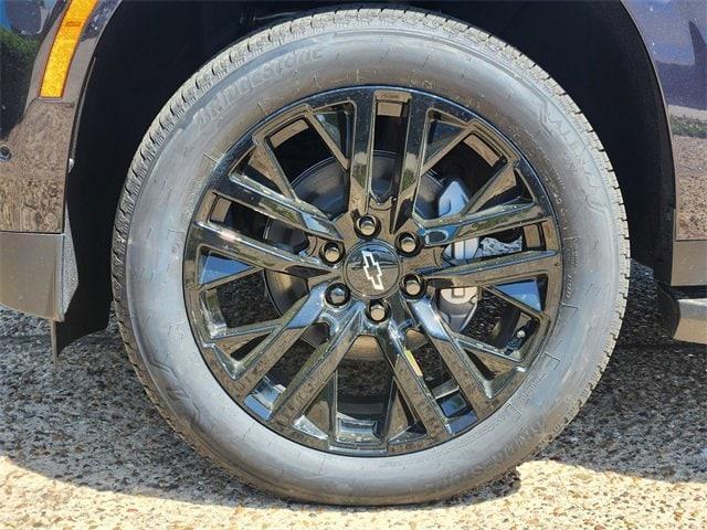 new 2025 Chevrolet Suburban car, priced at $79,977