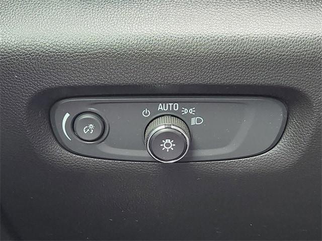 used 2023 Chevrolet Traverse car, priced at $26,991