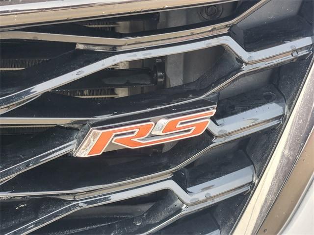 used 2023 Chevrolet Traverse car, priced at $26,991