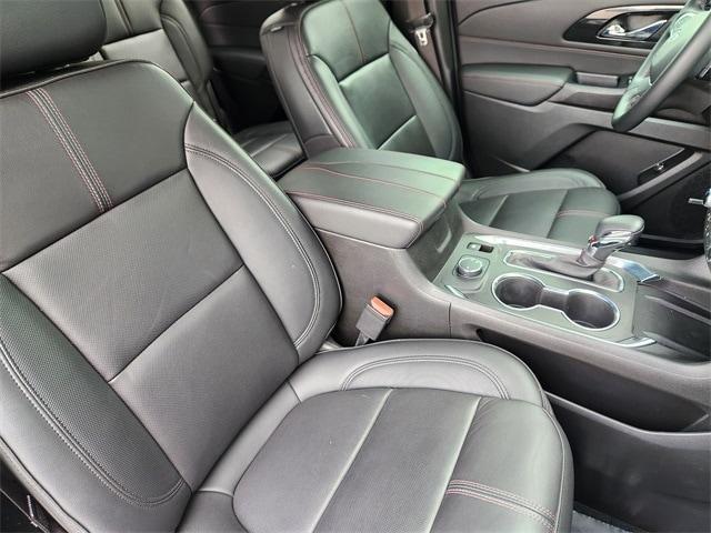 used 2023 Chevrolet Traverse car, priced at $26,991