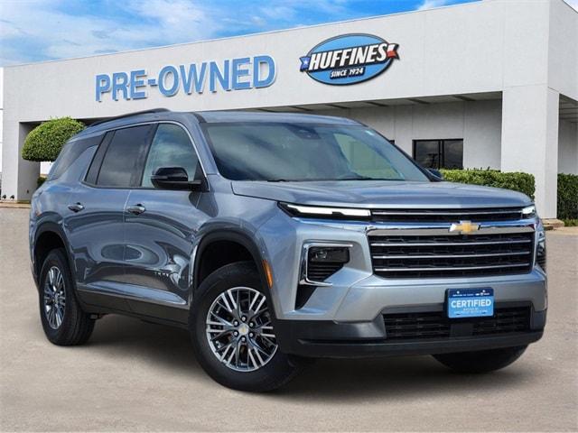 used 2025 Chevrolet Traverse car, priced at $35,991