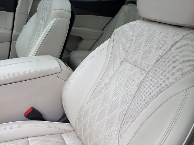 used 2022 Buick Envision car, priced at $23,991