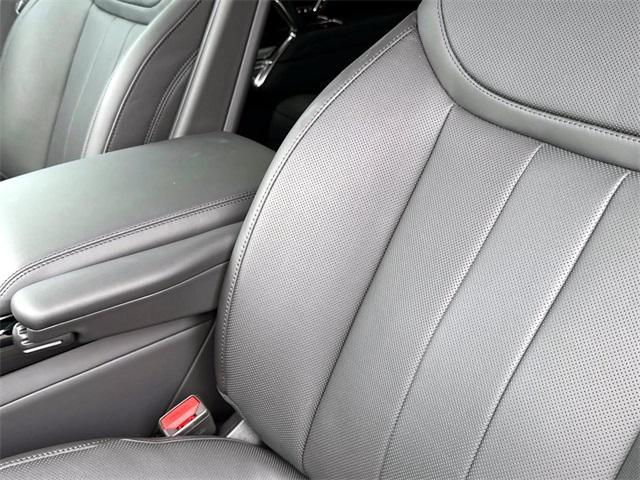 new 2025 Land Rover Range Rover car, priced at $152,690