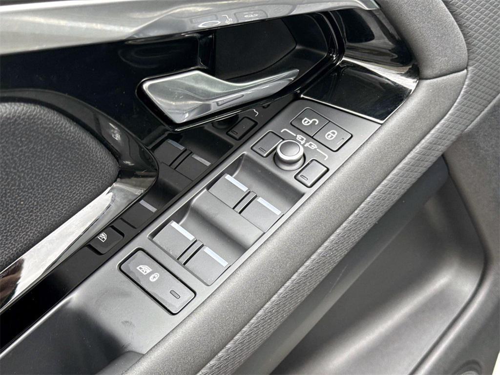 used 2020 Land Rover Range Rover Evoque car, priced at $19,992
