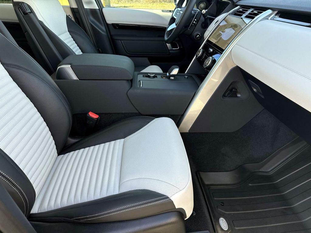 new 2026 Land Rover Discovery car, priced at $68,266