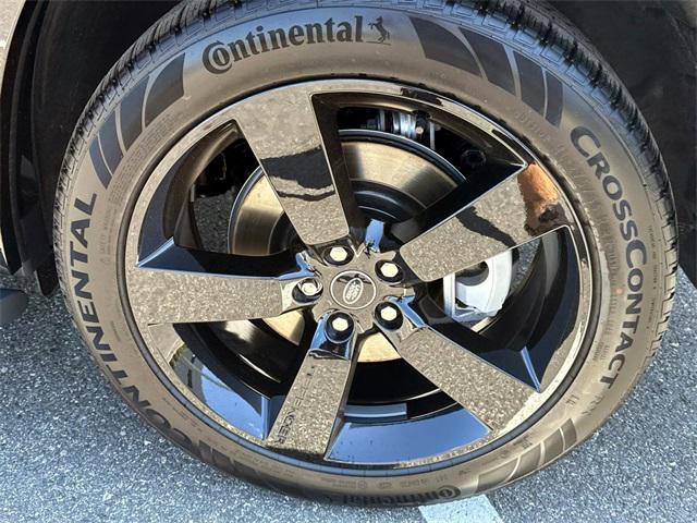 new 2025 Land Rover Defender car, priced at $85,948