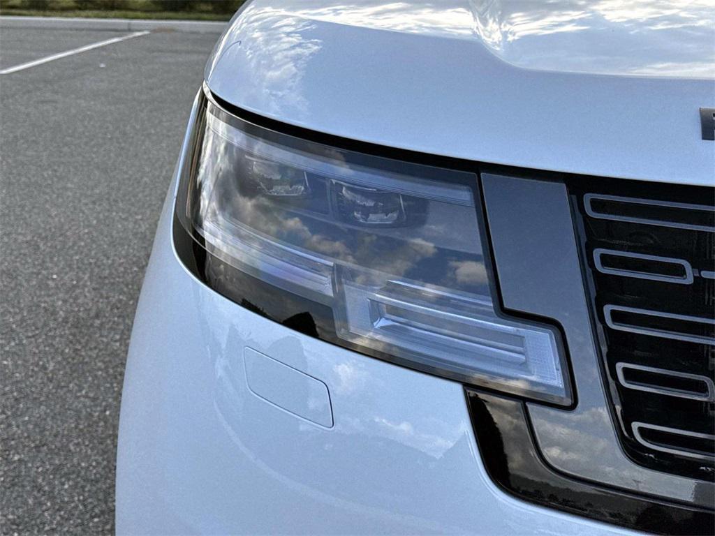 new 2026 Land Rover Range Rover car, priced at $161,185