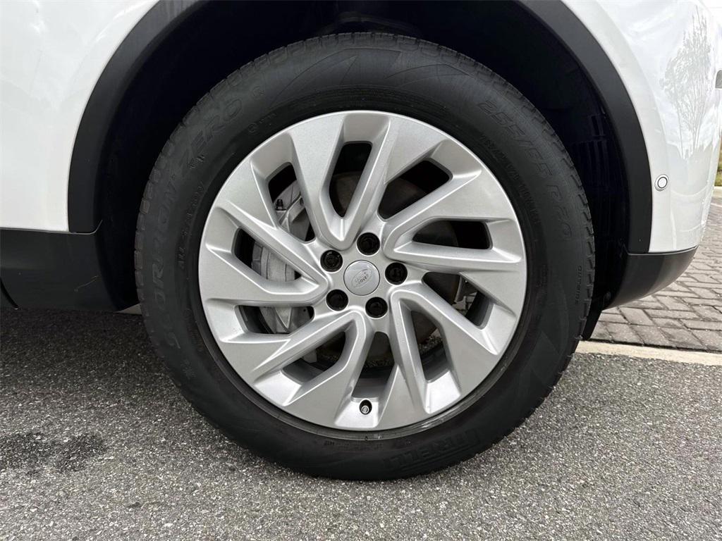 used 2023 Land Rover Discovery car, priced at $37,993