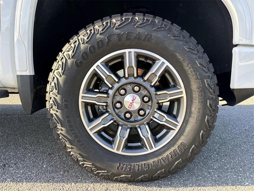 used 2022 GMC Sierra 1500 car, priced at $39,772