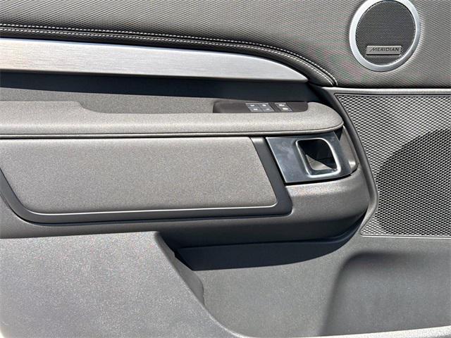 new 2025 Land Rover Discovery car, priced at $65,778