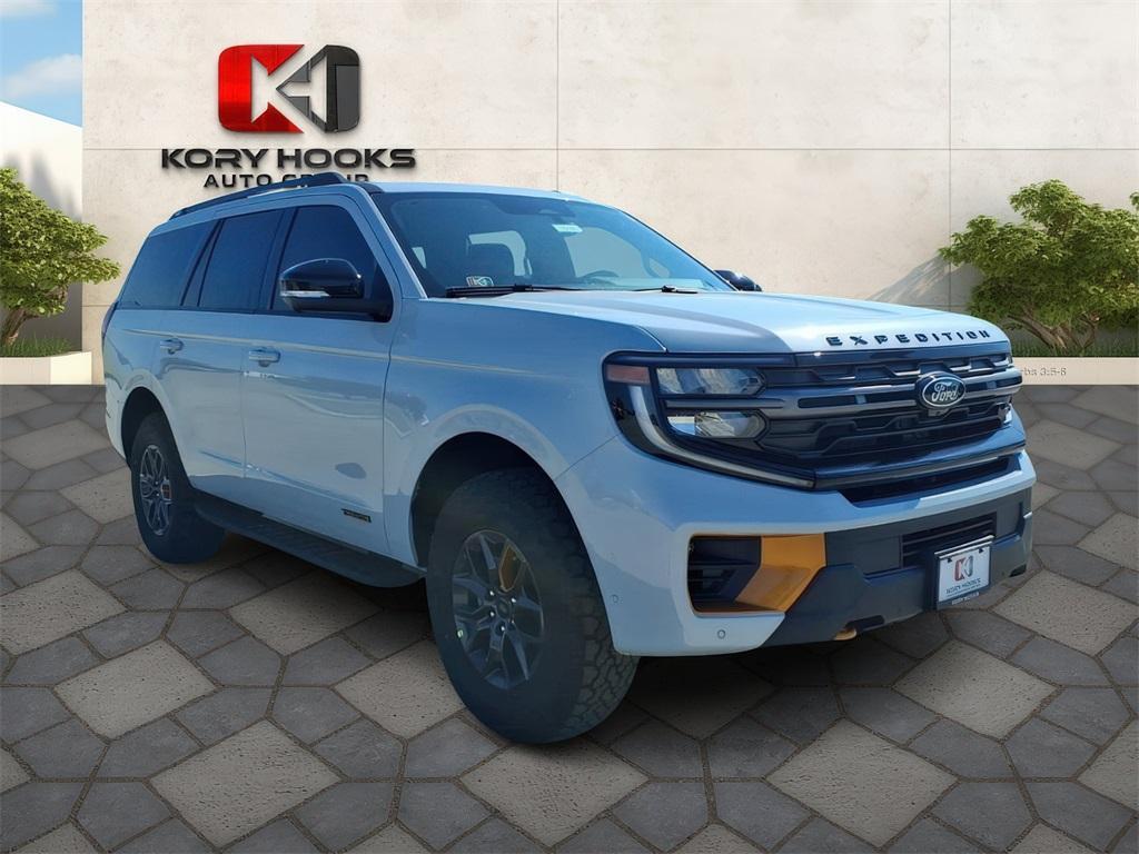 new 2025 Ford Expedition car, priced at $83,185