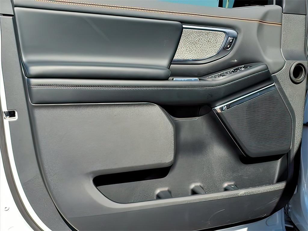 new 2025 Ford Expedition car, priced at $83,185