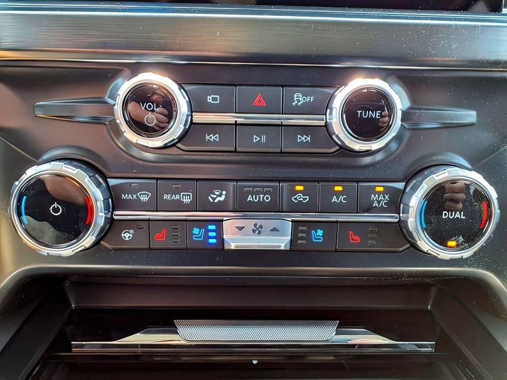 new 2025 Ford F-250 car, priced at $81,000