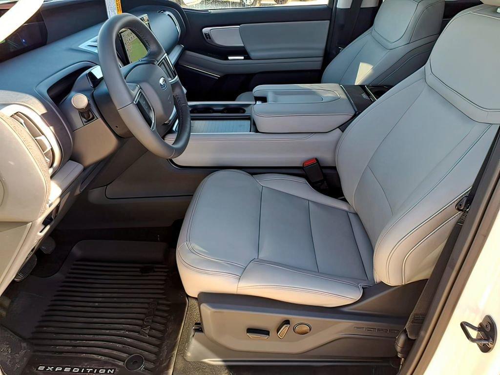 new 2025 Ford Expedition Max car, priced at $69,039