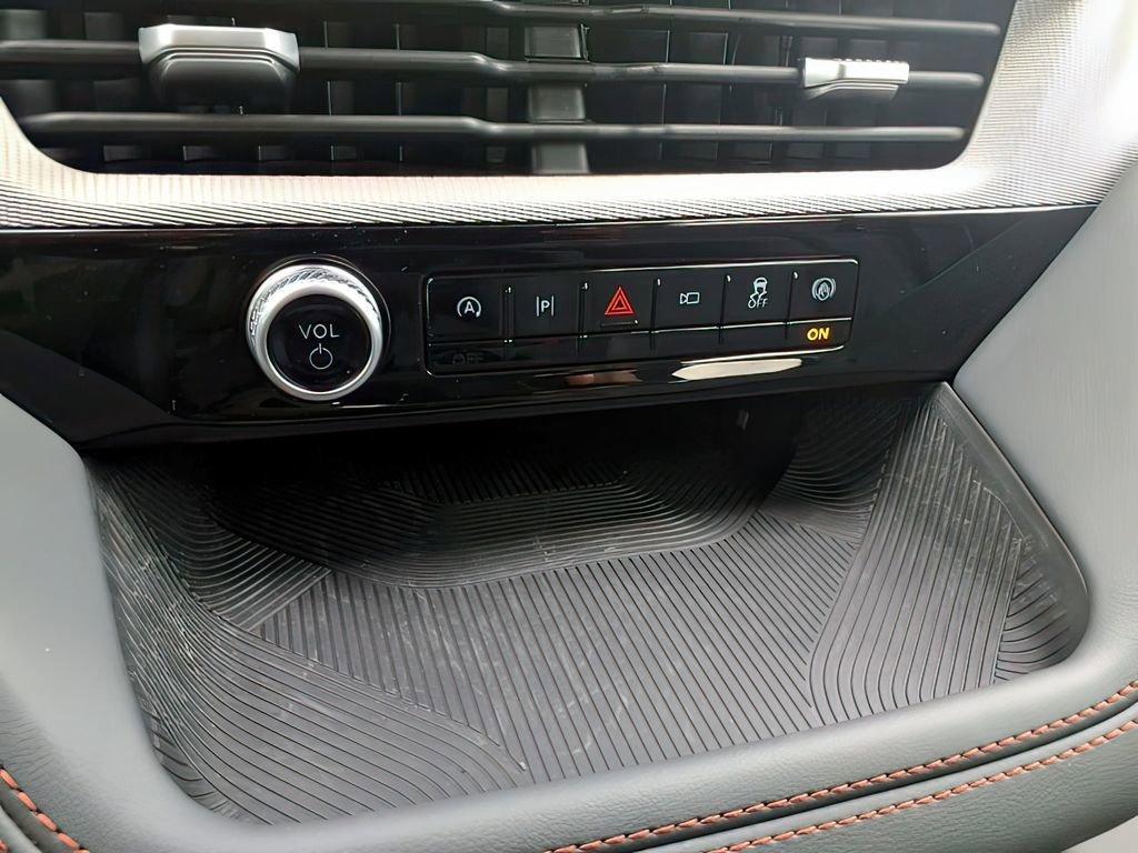 new 2025 Ford Explorer car, priced at $38,600