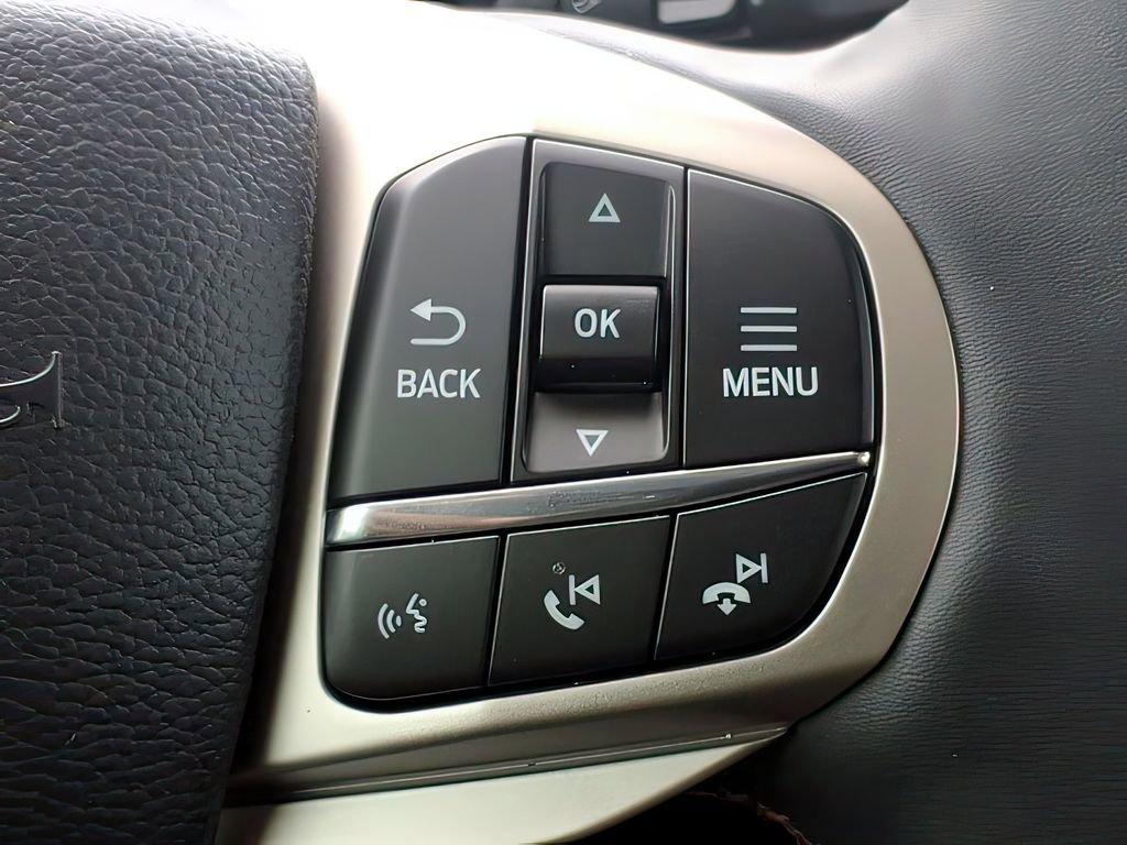 new 2025 Ford Explorer car, priced at $38,600