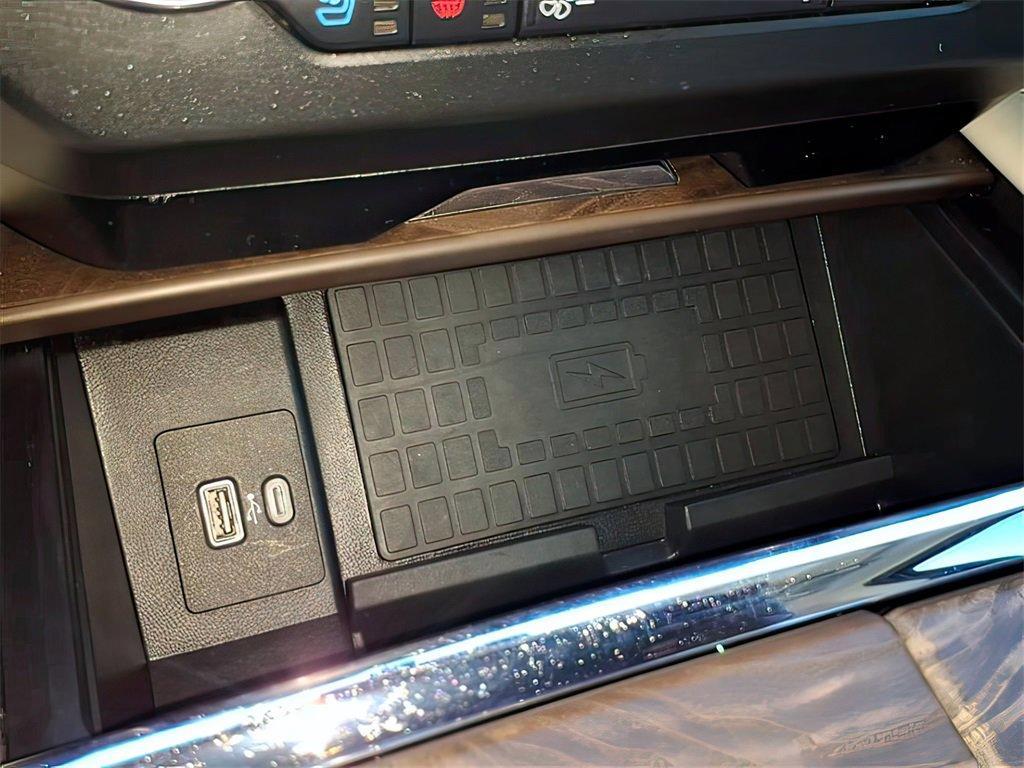 2020 Star White Ford Expedition Max