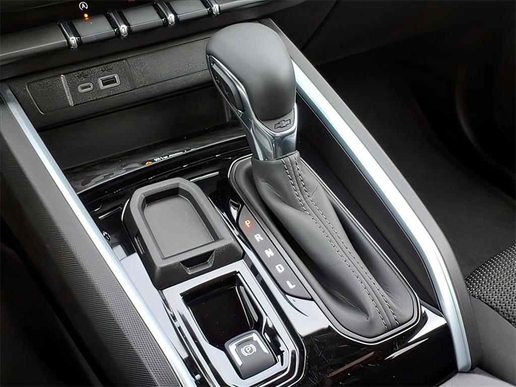 used 2024 Chevrolet Colorado car, priced at $31,979