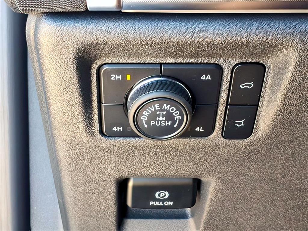 new 2025 Ford Expedition car, priced at $83,500