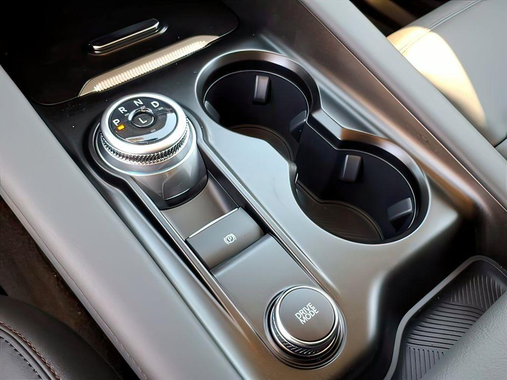 new 2025 Ford Explorer car, priced at $40,460