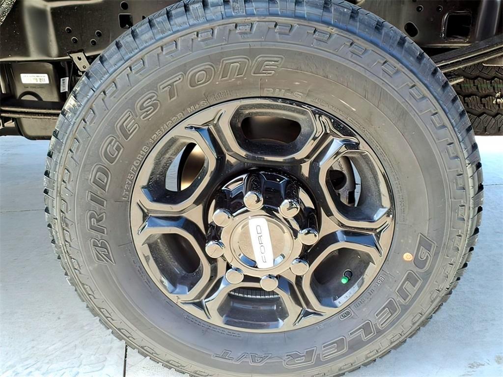 new 2025 Ford F-250 car, priced at $66,367