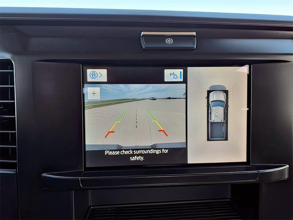 new 2025 Ford F-250 car, priced at $66,367