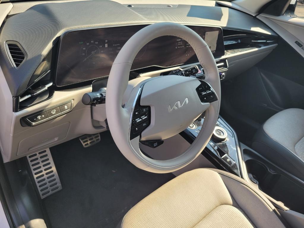 used 2025 Kia Niro EV car, priced at $31,761