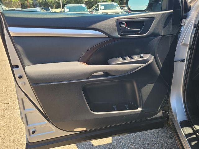 used 2019 Toyota Highlander car, priced at $24,740