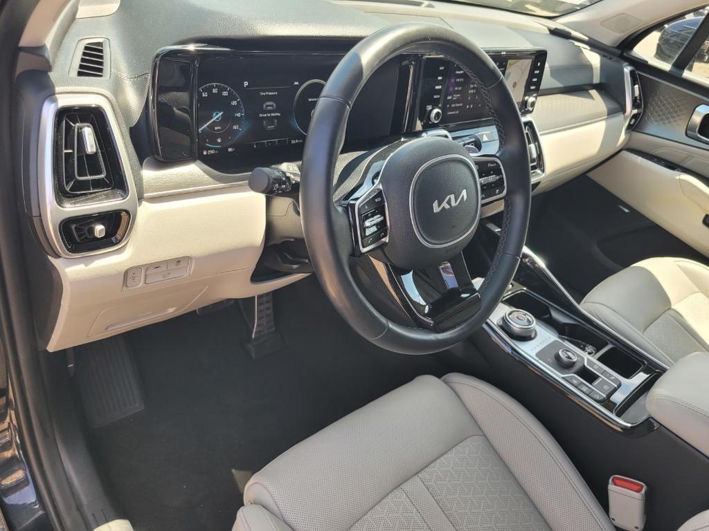 used 2023 Kia Sorento Hybrid car, priced at $33,076