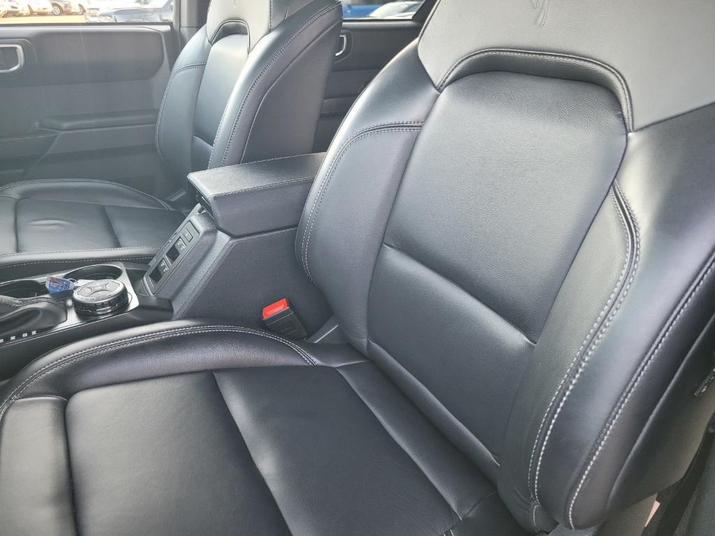 used 2025 Ford Bronco car, priced at $42,996