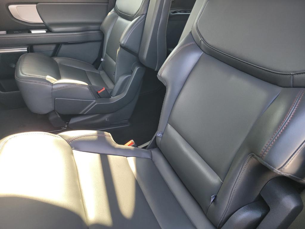 used 2025 Ford Expedition car, priced at $60,000